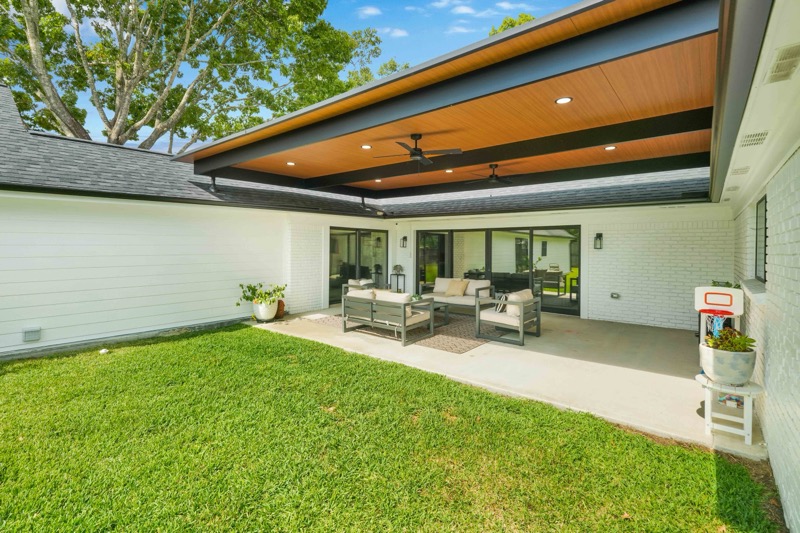 ME82d499f7b89de76ca557a2e18738f2e6